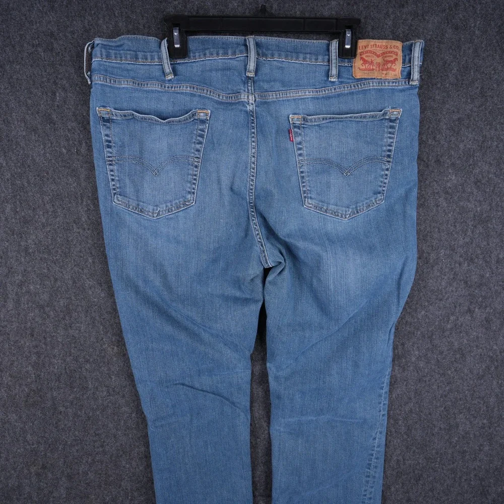 Levi's 541 Athletic Taper Blue Jeans Mens 42x32 Excellent Medium Wash Denim